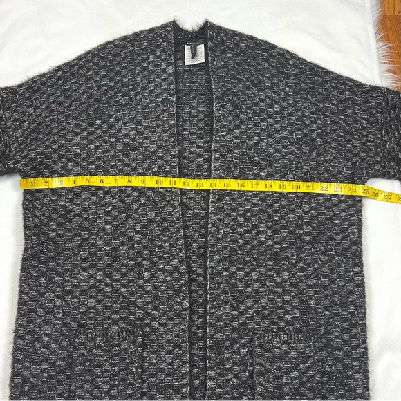 BCBG Maxazria Women's L Open Front Knit Cardigan Sweater Black Gray Fizzy Thick - Picture 12 of 14